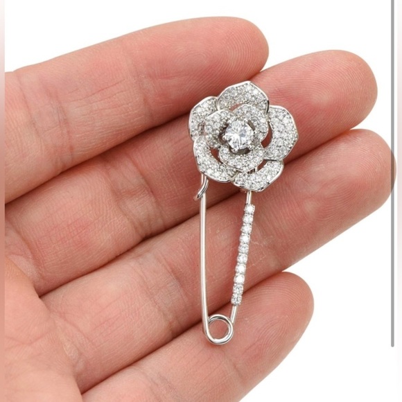 Cubic Zirconia Rose Flower Cardigan Sweater Safety Pin Brooch - Picture 4 of 7
